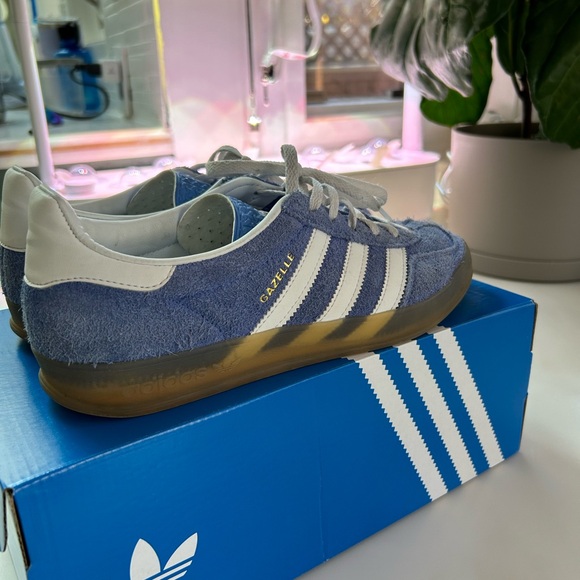 Adidas Gazelle Indoor Sneakers - blue and white colorway - Picture 6 of 8